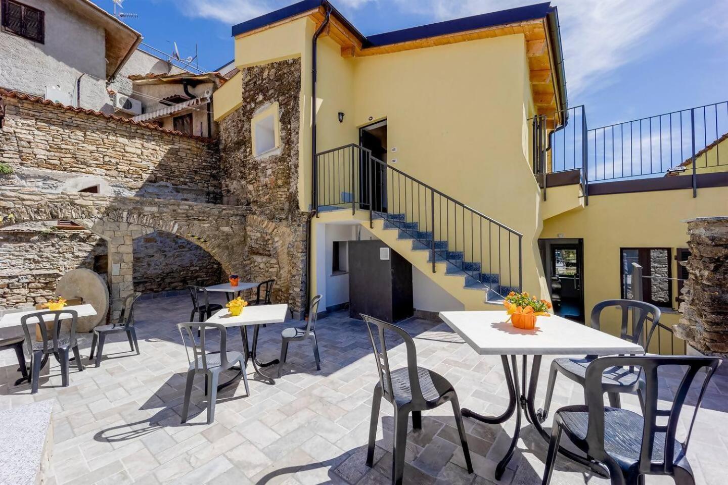 Appartamento Alba Dachi Farm Andora Exterior photo