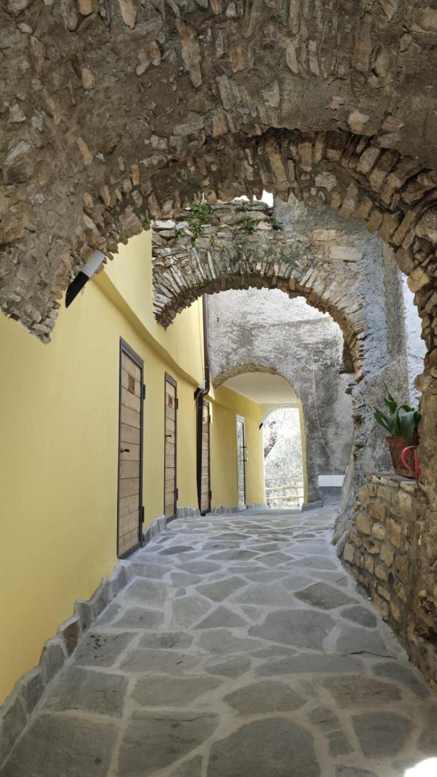 Appartamento Alba Dachi Farm Andora Exterior photo