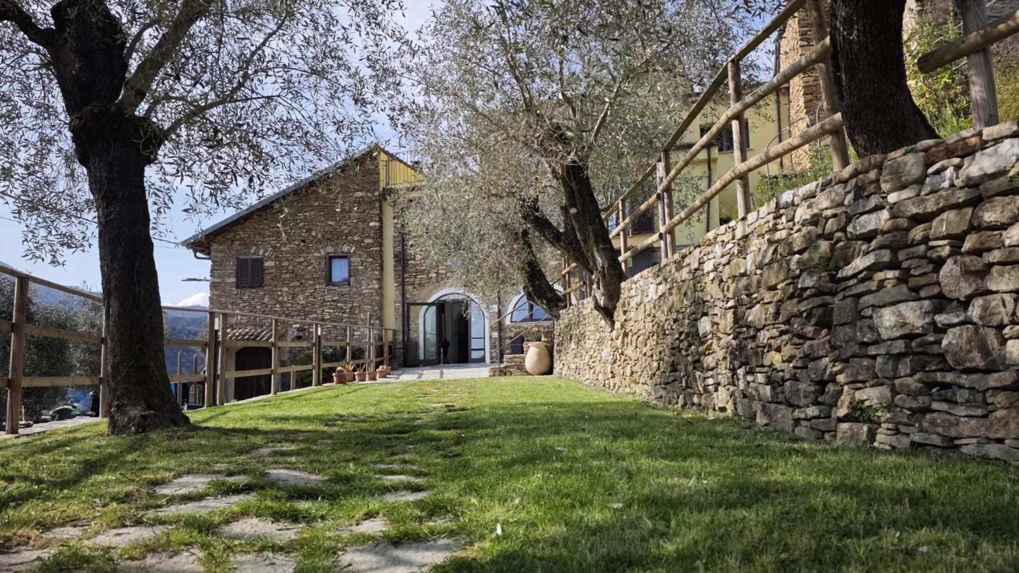 Appartamento Alba Dachi Farm Andora Exterior photo
